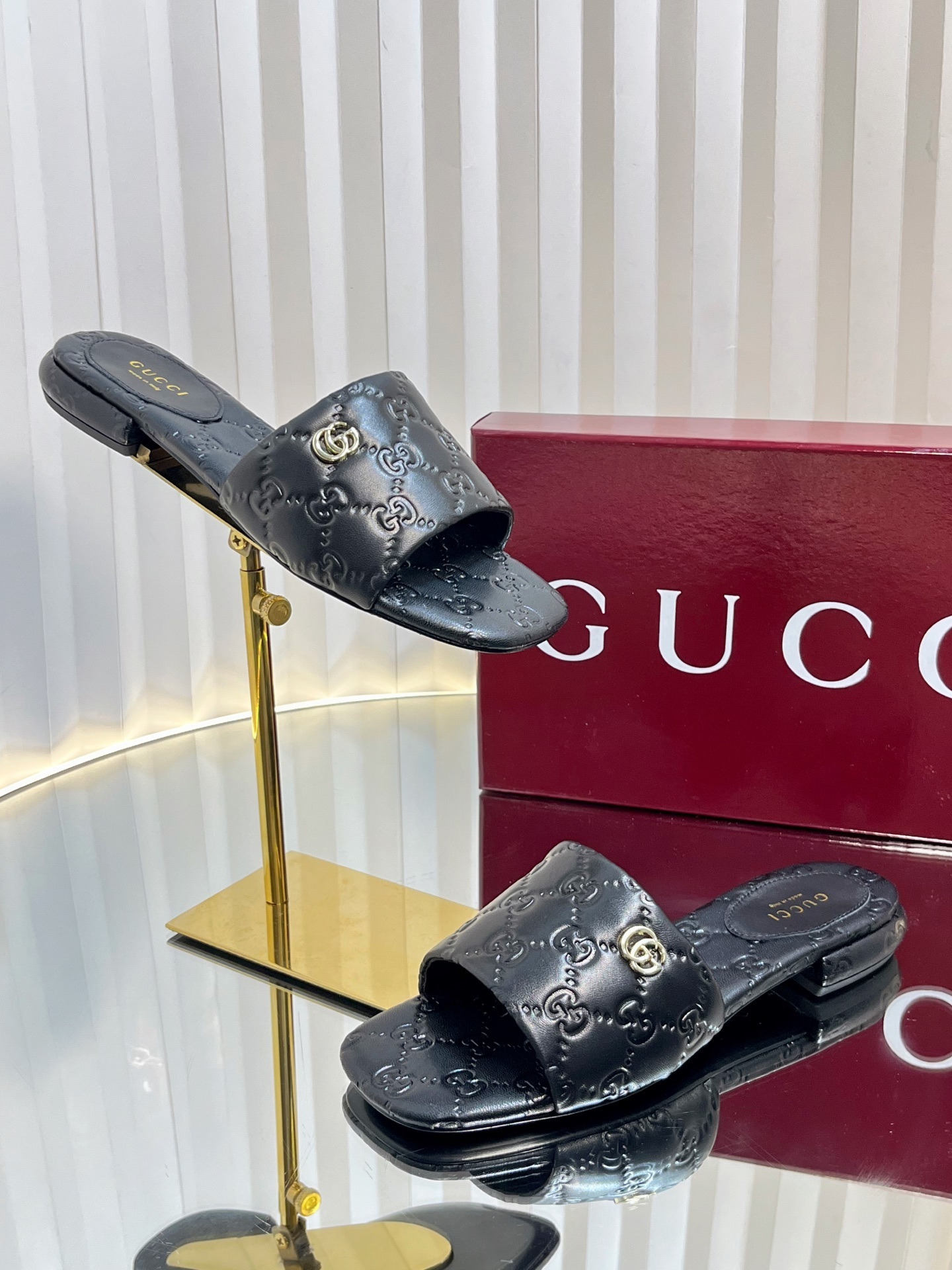 41$ GUCCI size 36-41 715930 MR417 gallery