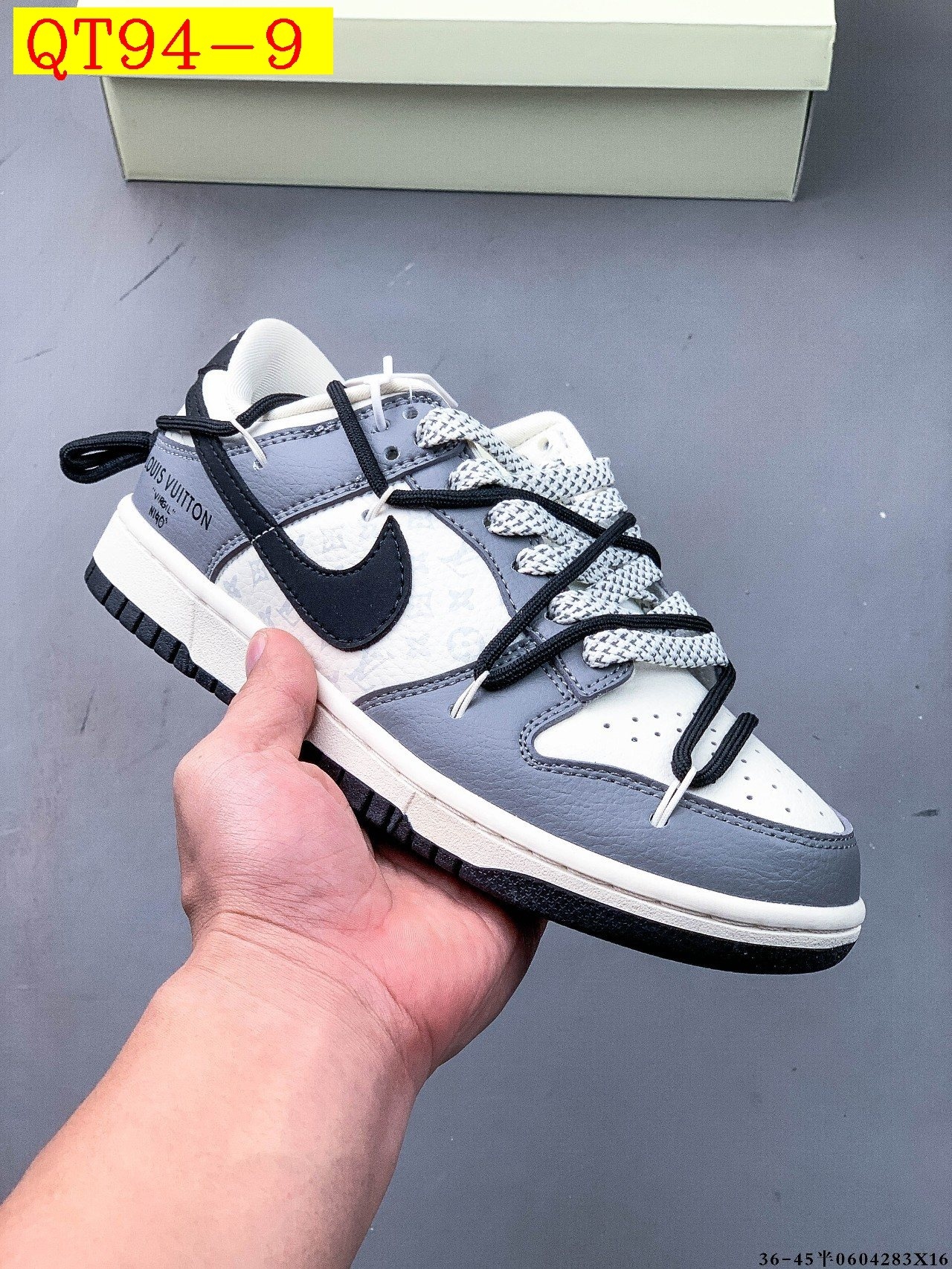 41$ Nike Dunk SB Low size 36-45 half 917630 QT94 gallery