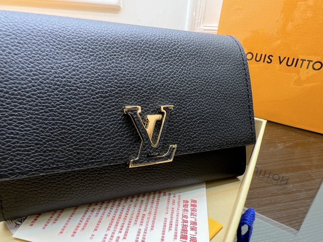 41$ dh LV M62157 Small square bag size 13x9x1 cm 71495024814 BR998 gallery