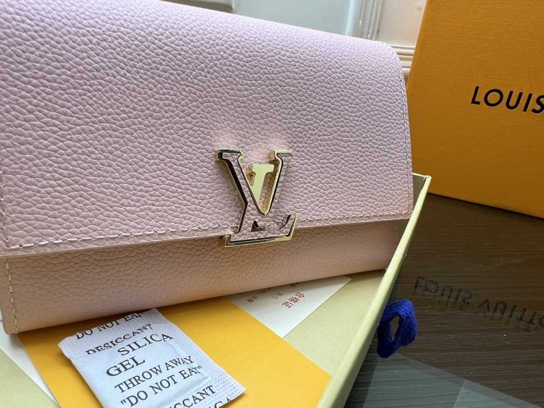 41$ dh LV M62157 Small square bag size 13x9x1 cm 71495024814 BR998 gallery