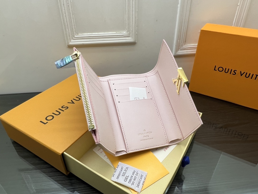 41$ dh LV M62157 Small square bag size 13x9x1 cm 71495024814 BR998 gallery