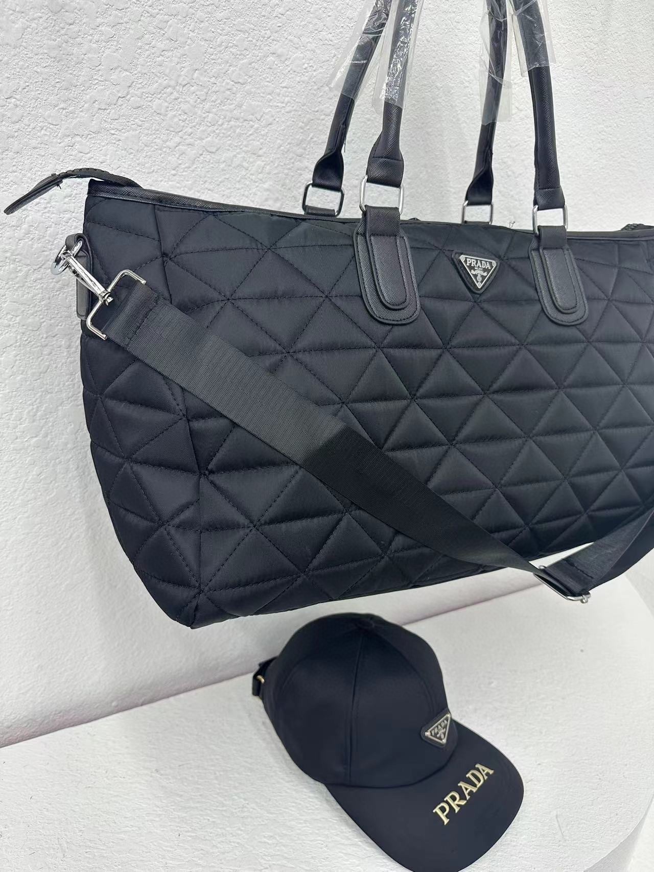 41$ new_dh PRADA Travelling bag SIZE 48X32X20 CM 61352023697 DX184 gallery