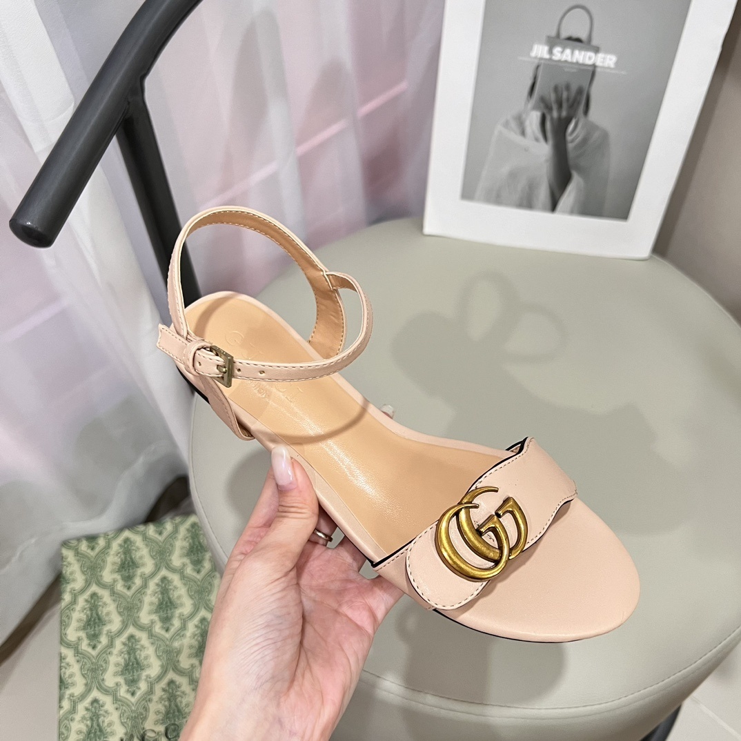 42$ GUCCI size 34-42 928040 MR375 gallery