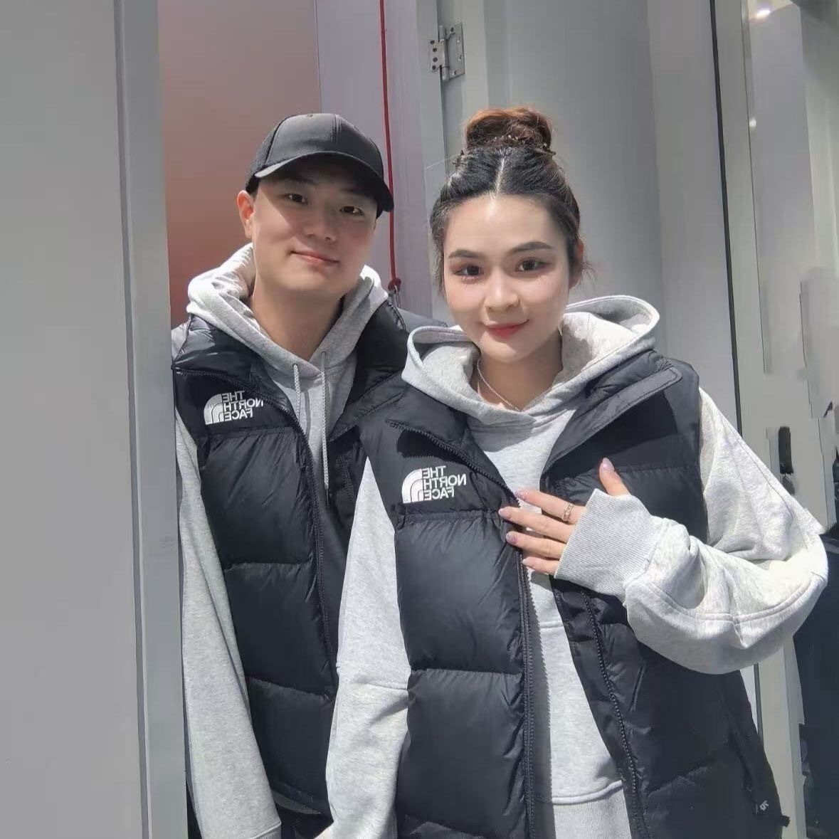 42$ The North Face Cotton Vest Size M-2XL 813420 SY472 gallery