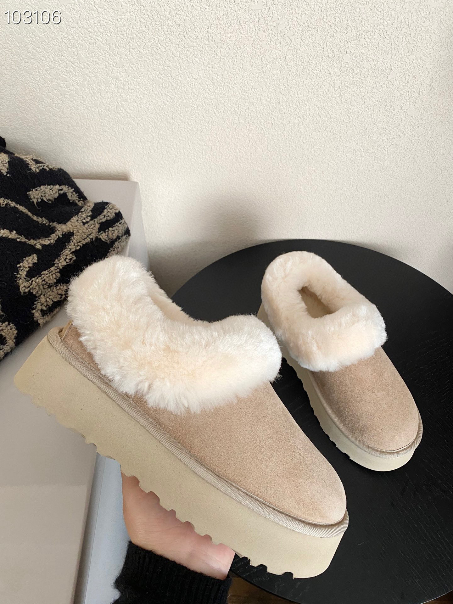 42$ UGG size 34-44 212860 SG368 gallery