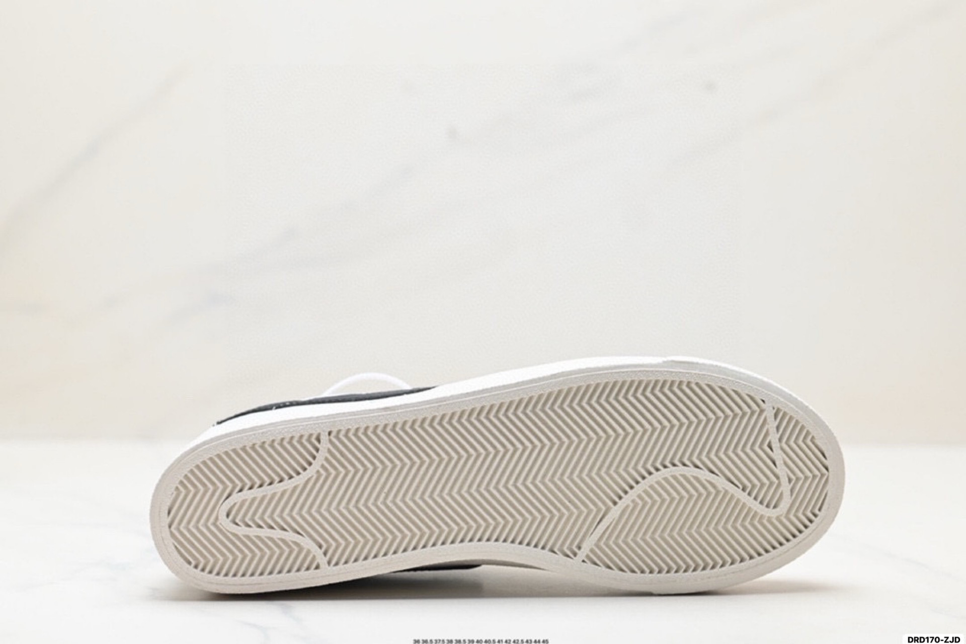 42$ dh NIke Blazer Mid 77 Half size 36-45 71485024927 DK740 gallery