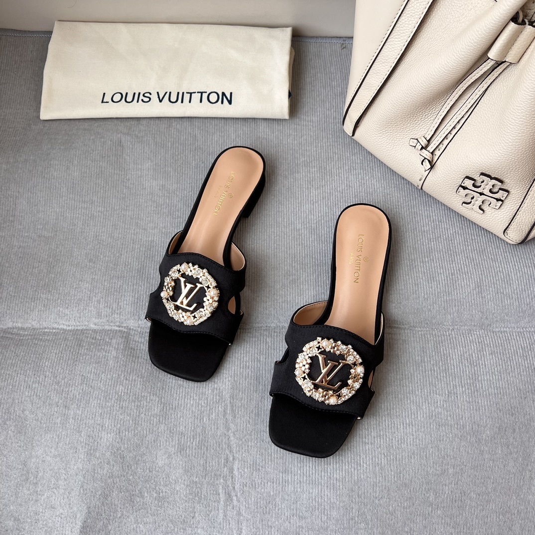 42$ new_dh Louis Vuitton 2024 SIZE 35-42 42517024707 MR27 gallery