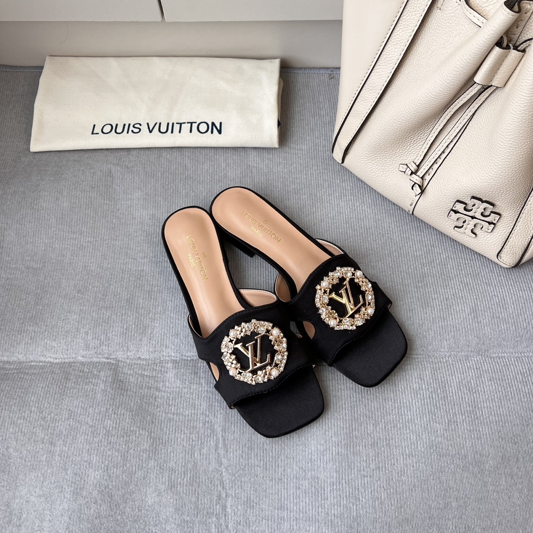 42$ new_dh Louis Vuitton 2024 SIZE 35-42 42517024707 MR27 gallery