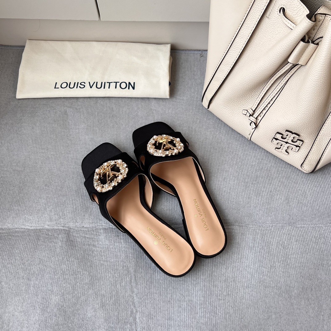 42$ new_dh Louis Vuitton 2024 SIZE 35-42 42517024707 MR27 gallery