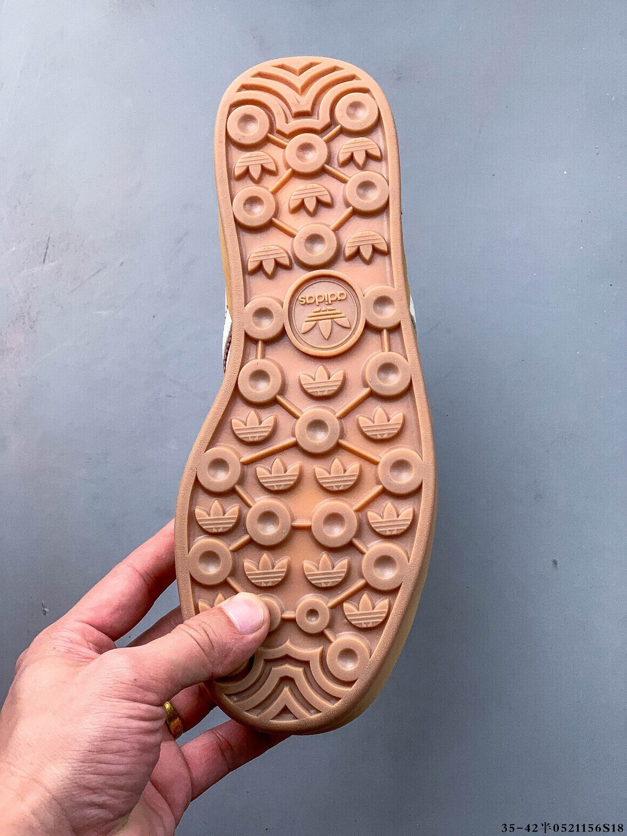 43$ Adidas Gazelle Bold W size 35-42 617800 MZ1239 gallery