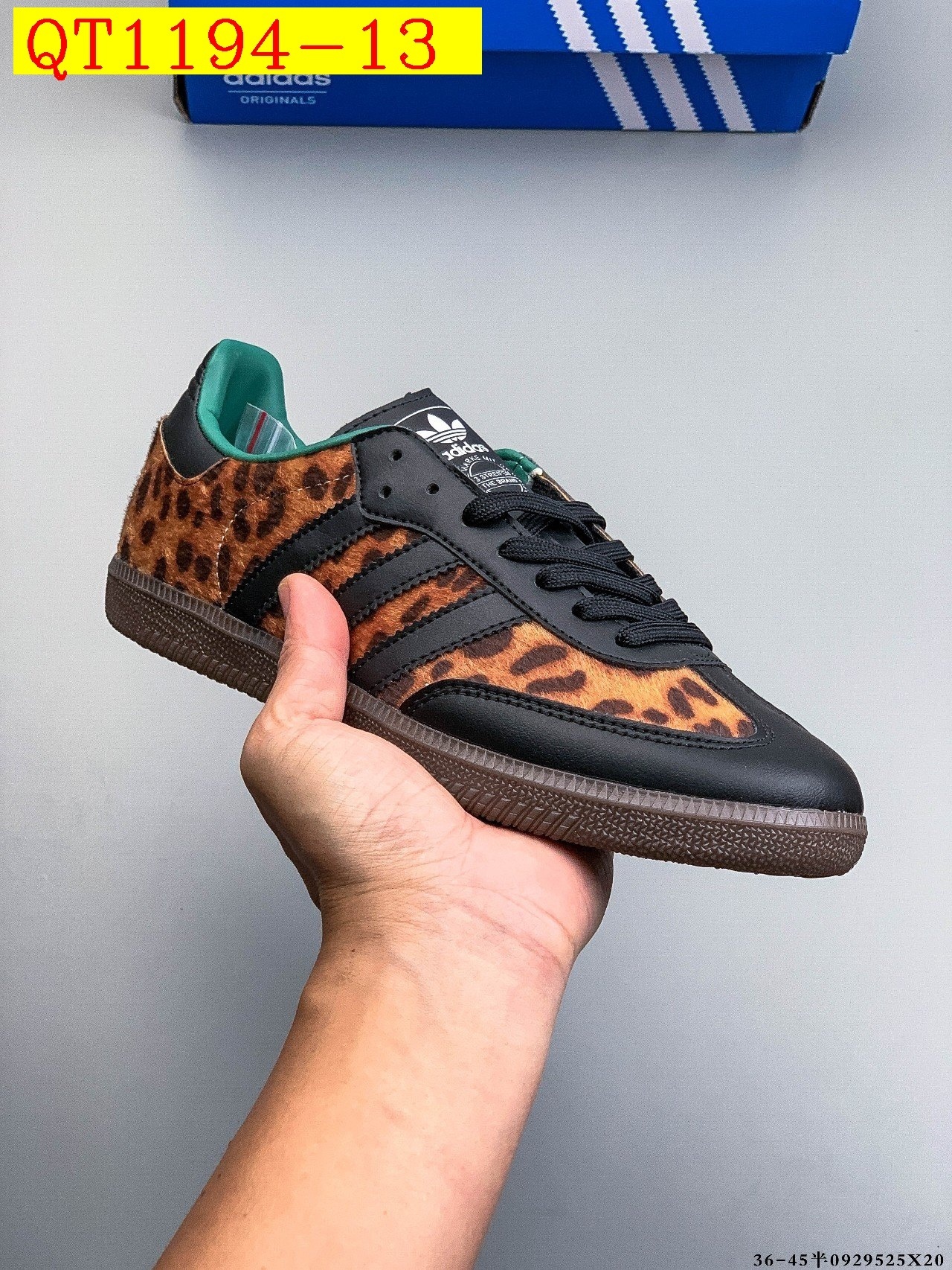 43$ Adidas Samba OG SIZE 36-45 HALF 121090 QT1194 gallery