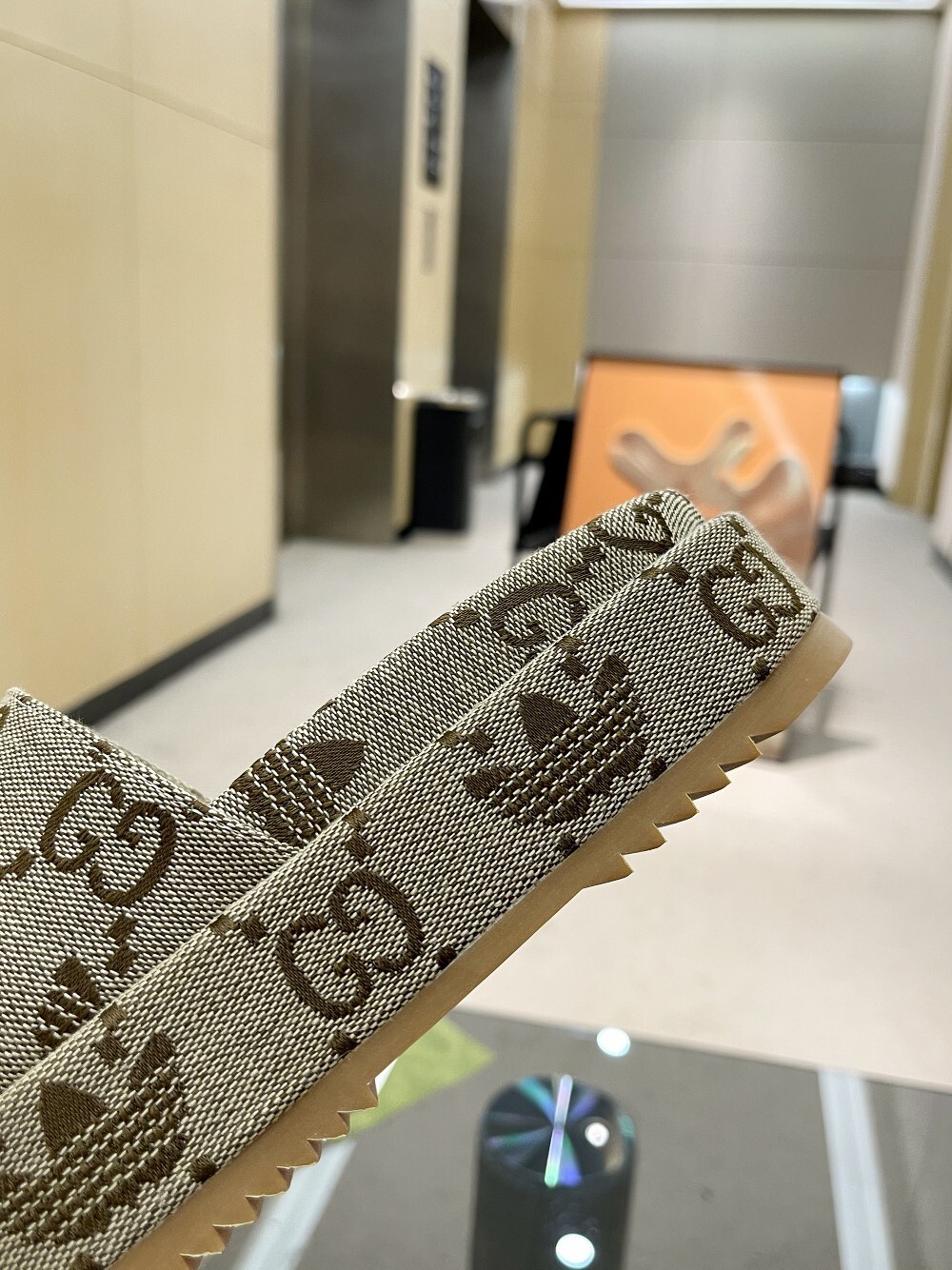 43$ Gucci Adidas size 35-40 414960 JDS822 gallery