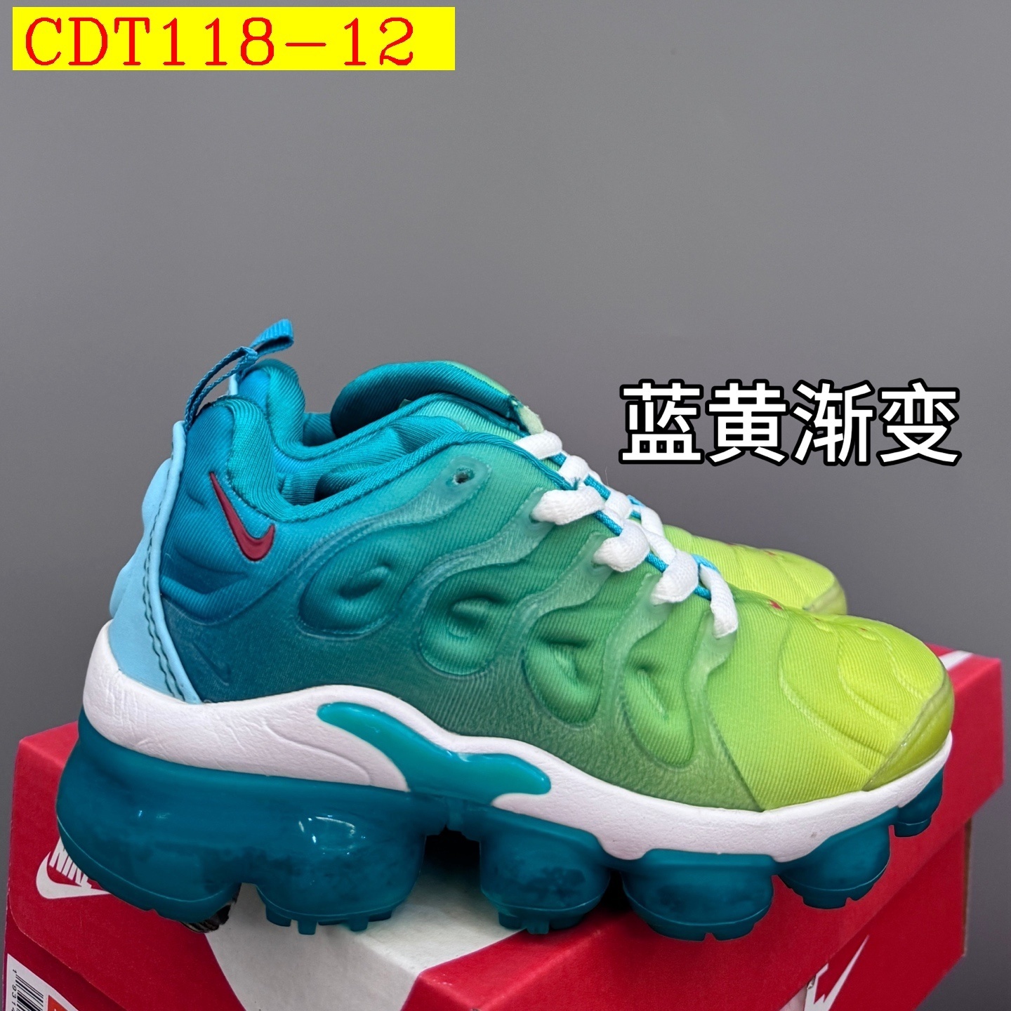 43$ Nike AIR MAX plus for kids size 24-35 029300 CDT118 gallery