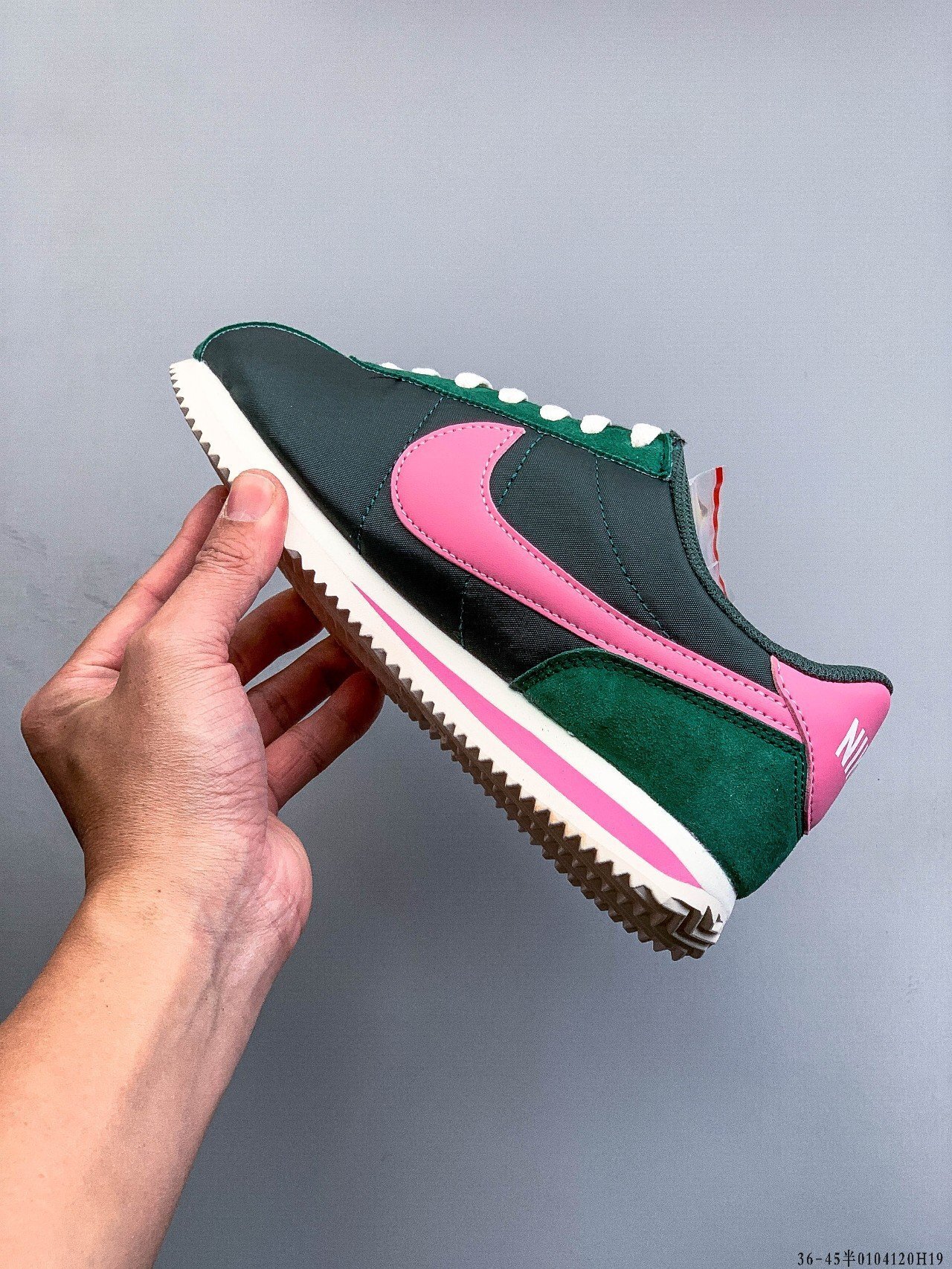 43$ Nike Classic Cortez Nylon Size 36-45 half 118960 QT1674 gallery
