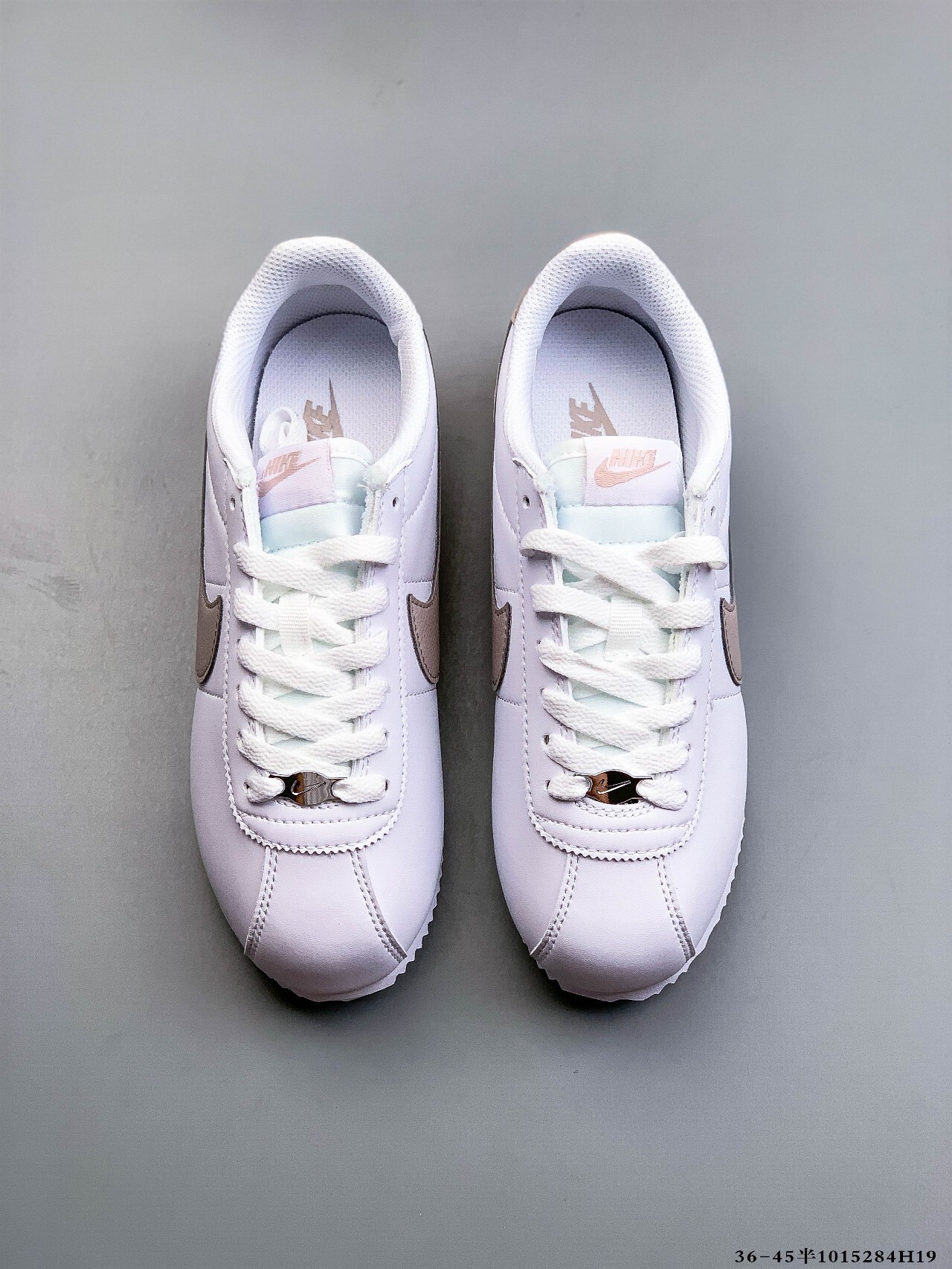 43$ Nike Classic Cortez Nylon Size 36-45 half 118960 QT1674 gallery