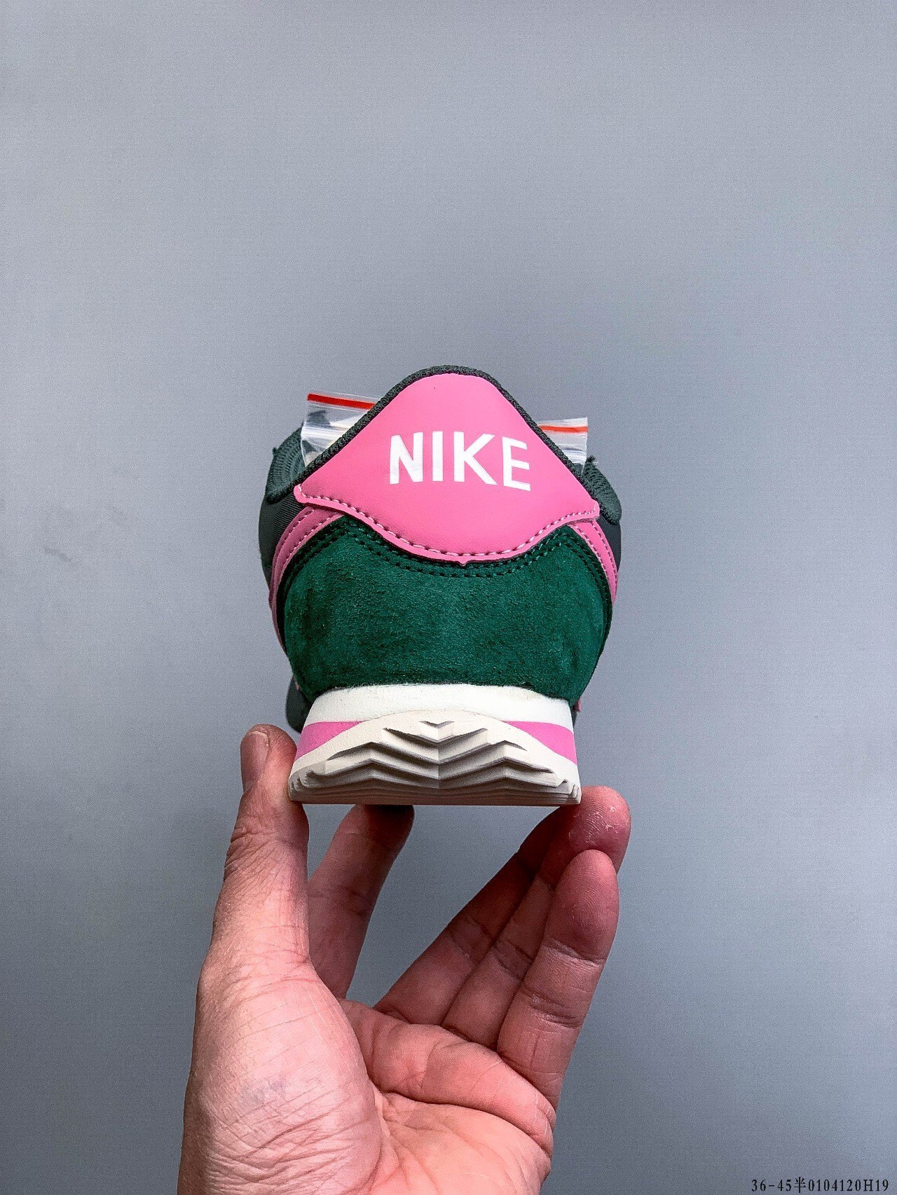 43$ Nike Classic Cortez Nylon Size 36-45 half 118960 QT1674 gallery