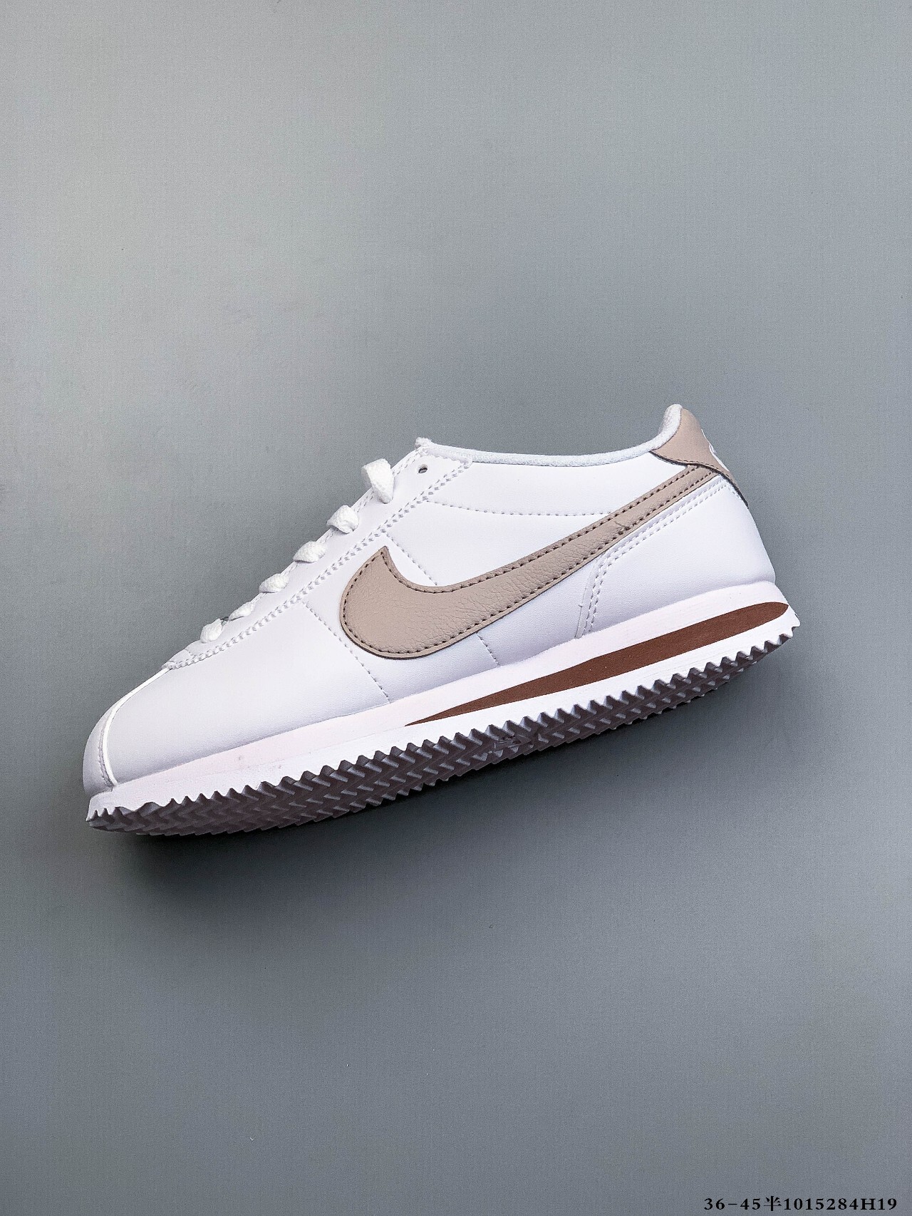 43$ Nike Classic Cortez Nylon Size 36-45 half 118960 QT1674 gallery