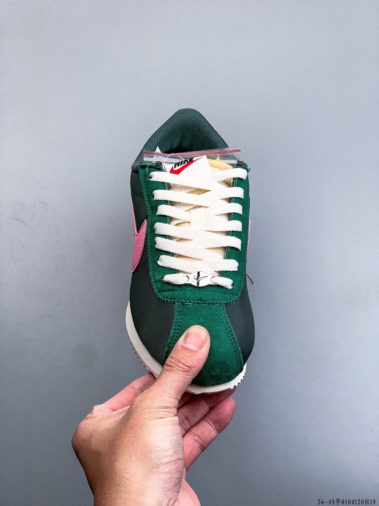 43$ Nike Classic Cortez Nylon Size 36-45 half 118960 QT1674 gallery