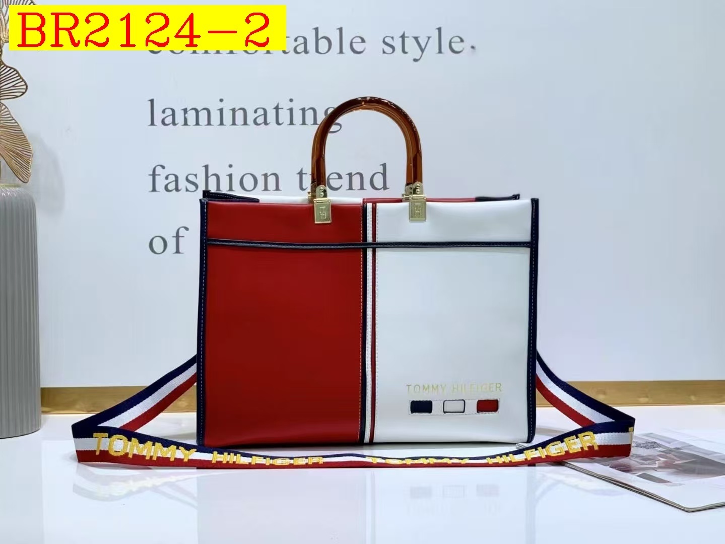 43$ TOMMY HILFIGER 8677 Tote bag size 38X15X29 cm 212900 BR2124 gallery