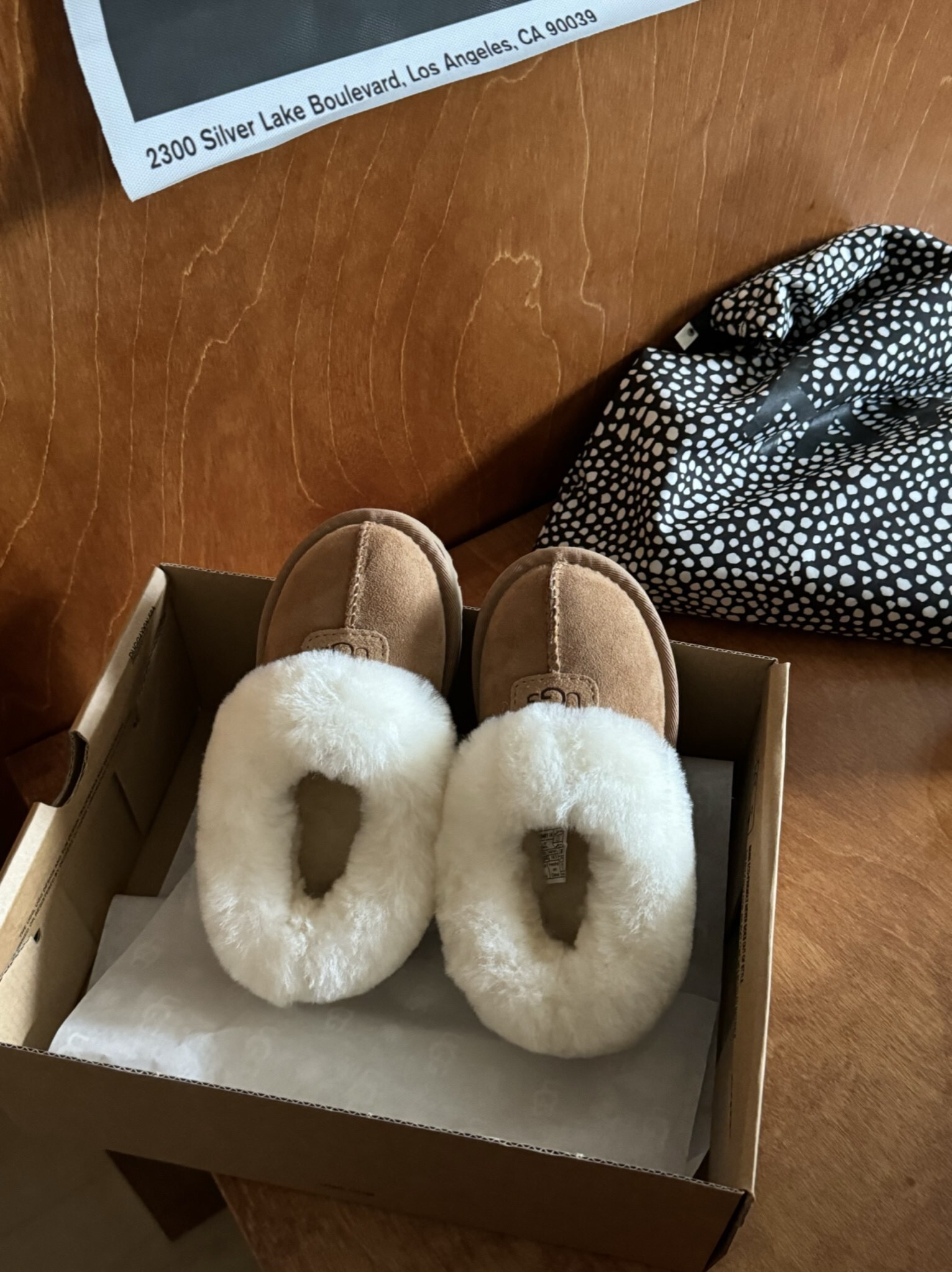 43$ Top Quality UGG mini Leather Wool for kids size 25-34 126200 UG290 gallery