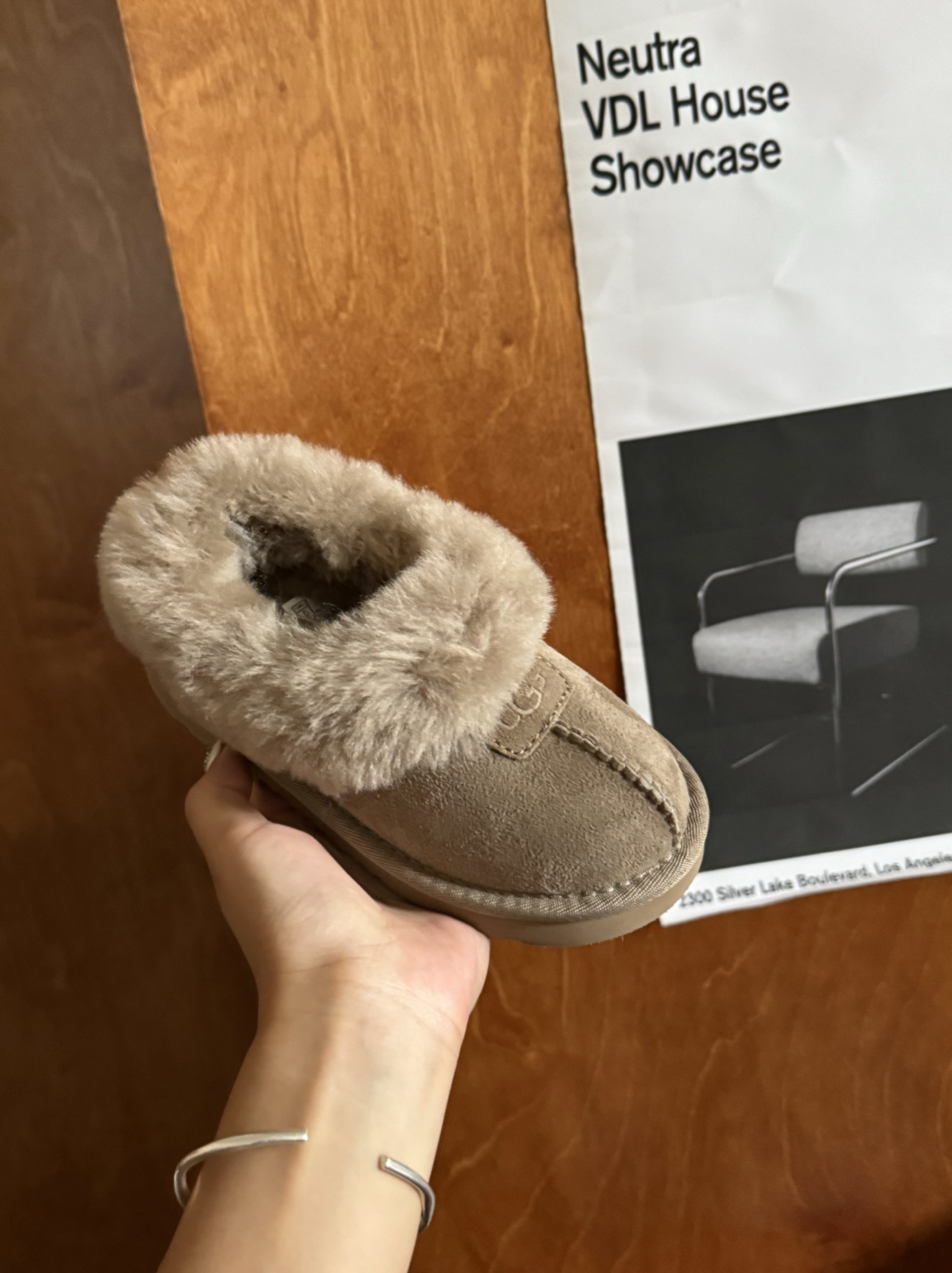 43$ Top Quality UGG mini Leather Wool for kids size 25-34 126200 UG290 gallery