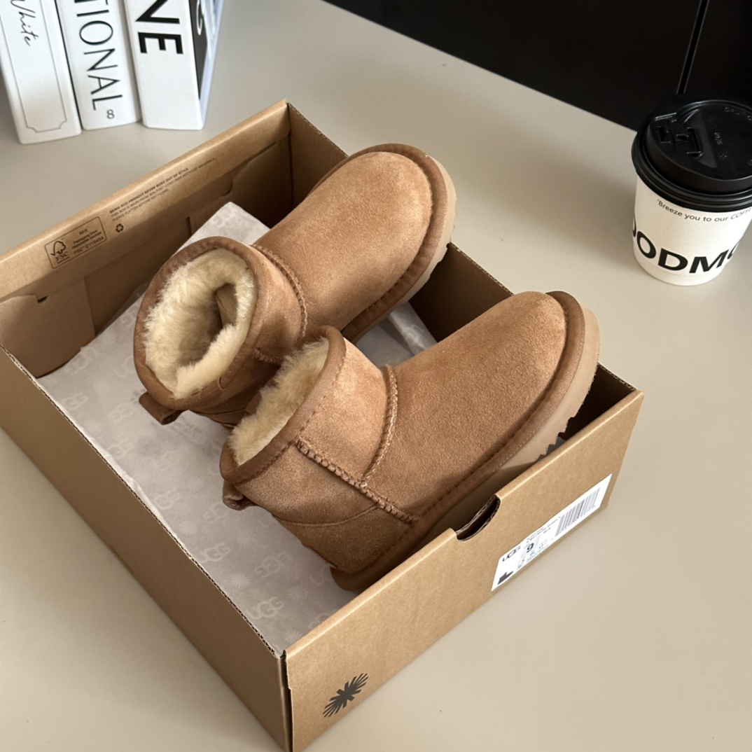 43$ Top Quality UGG mini Leather Wool for kids size 25-34 326240 UG291 gallery