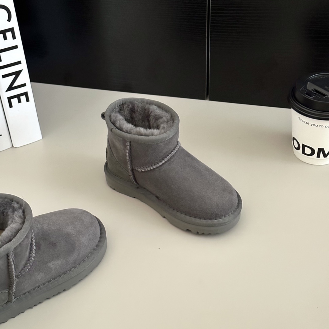 43$ Top Quality UGG mini Leather Wool for kids size 25-34 326240 UG291 gallery