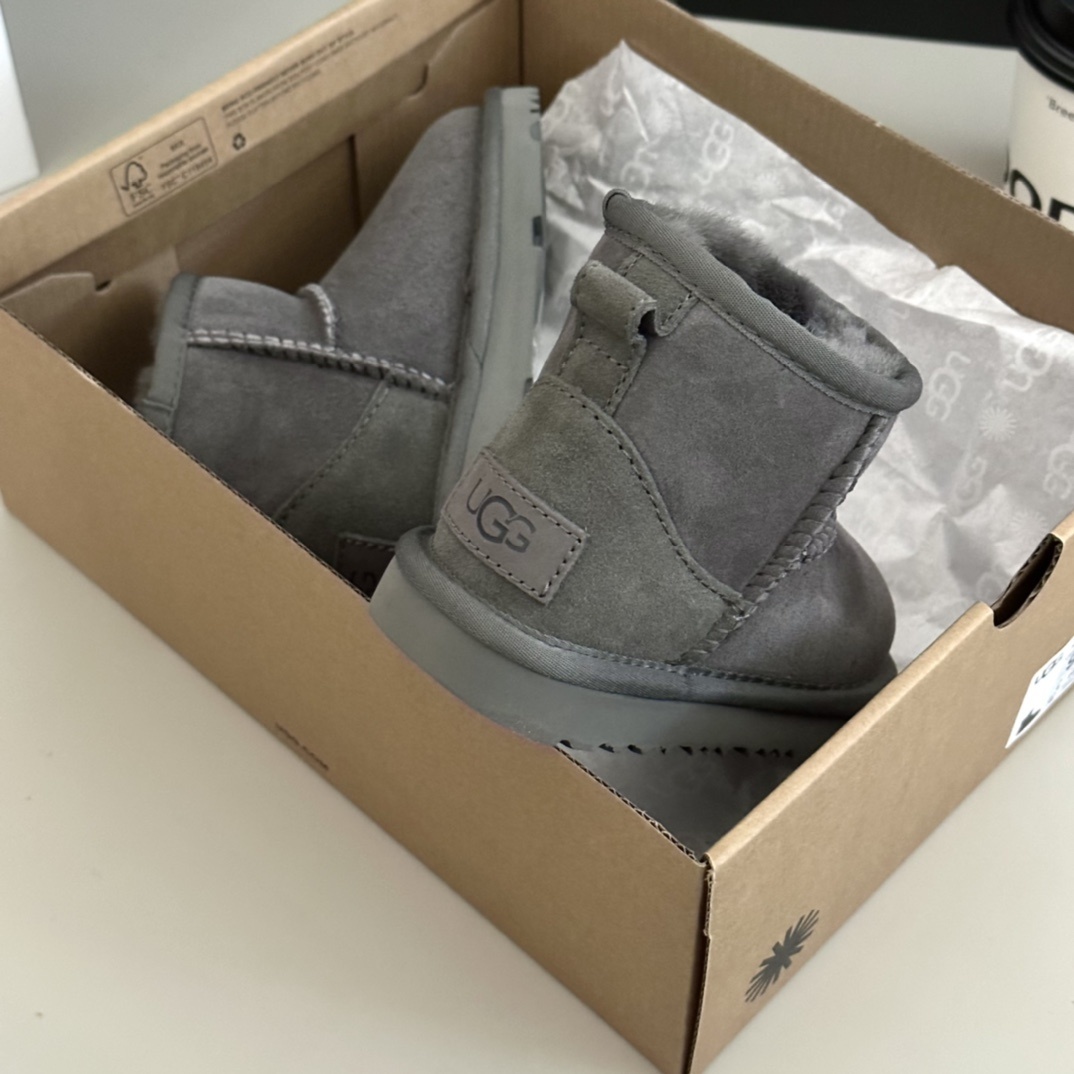 43$ Top Quality UGG mini Leather Wool for kids size 25-34 326240 UG291 gallery