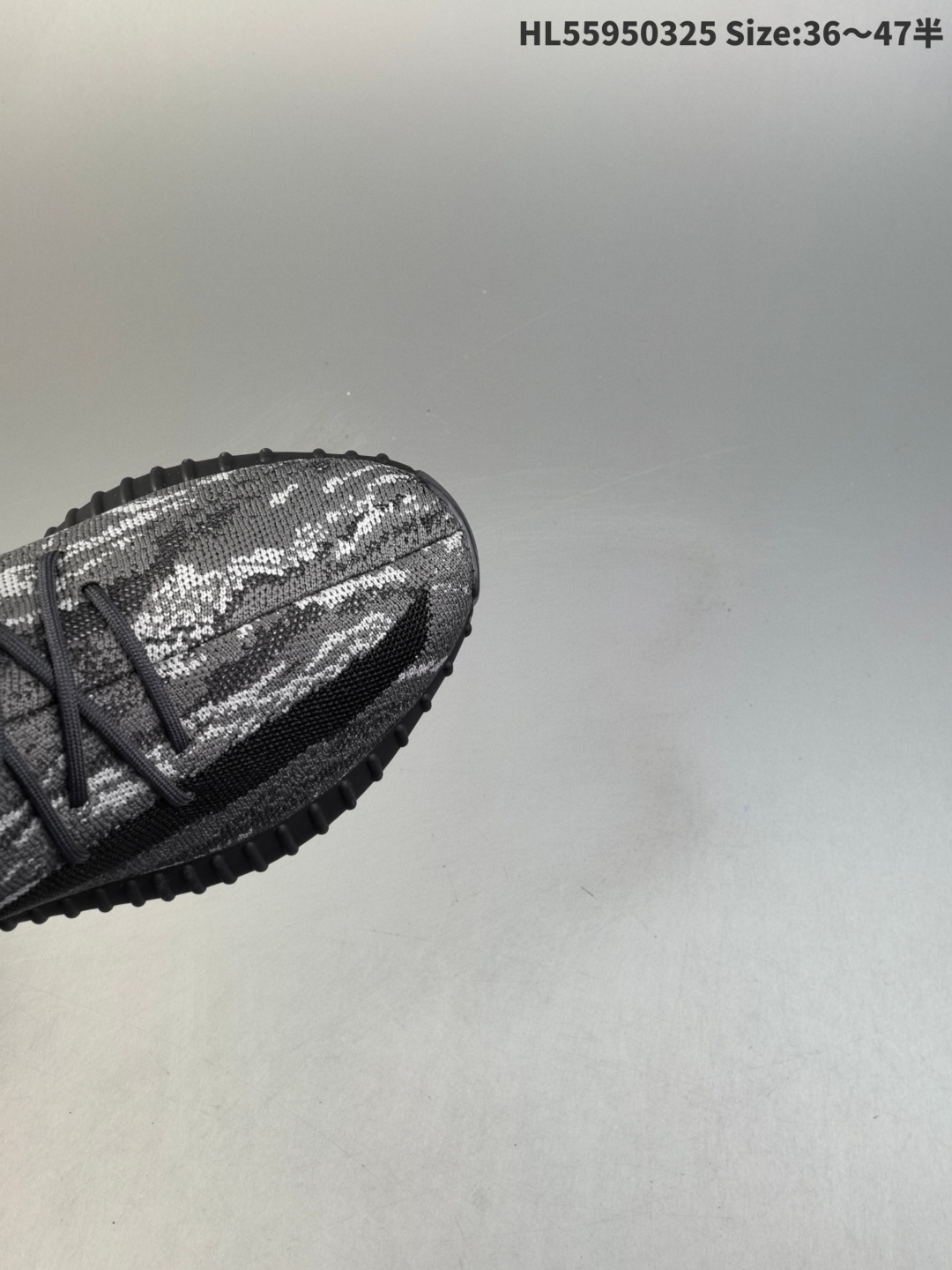 43$ dh Adidas Yeezy Boost 350 V2 Half size 36-46 61592024938 CT1C1113 gallery