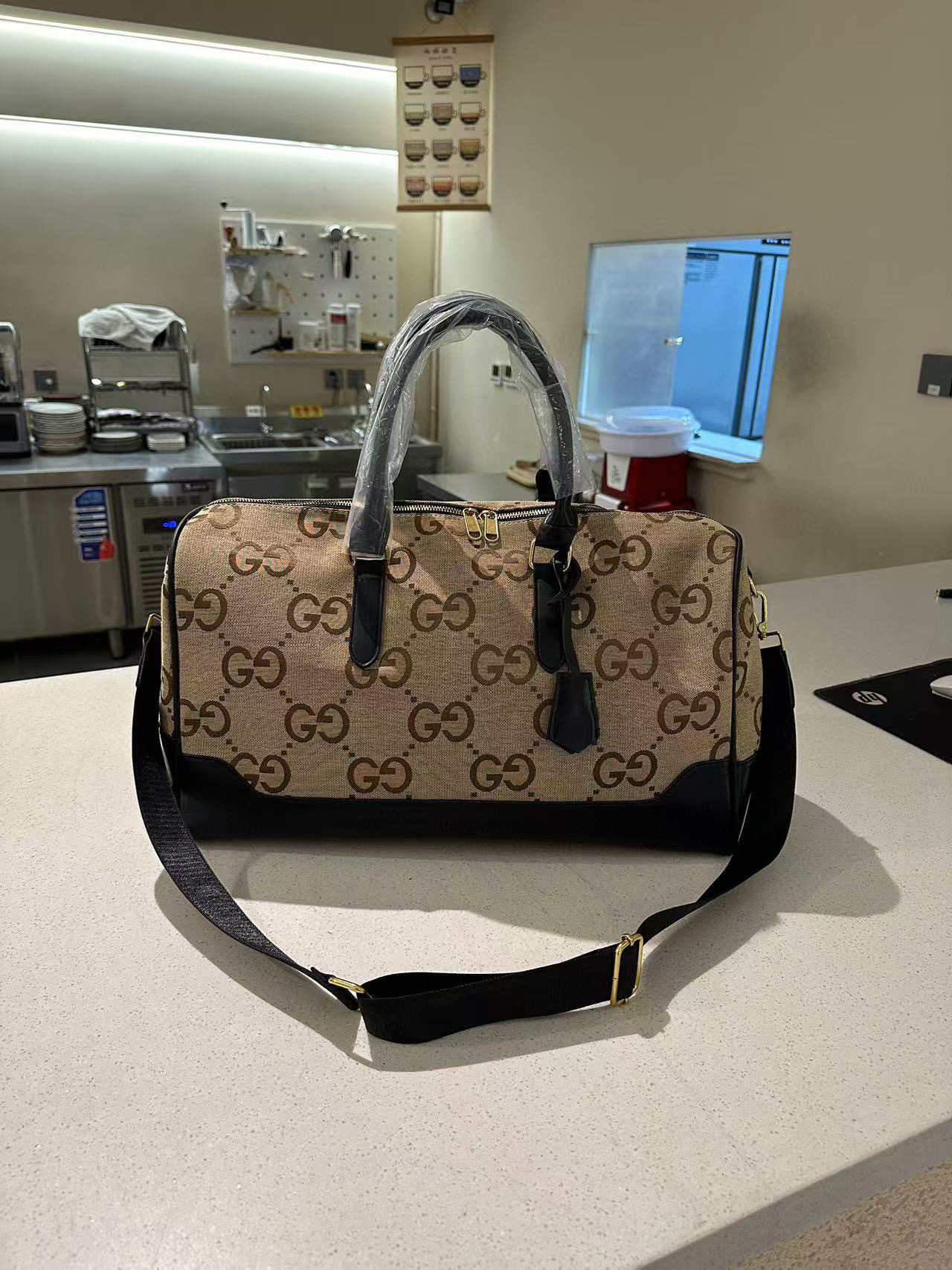43$ dh GUCCI Travelling bag SIZE 45X27X18 CM 41572034030 DX466 gallery