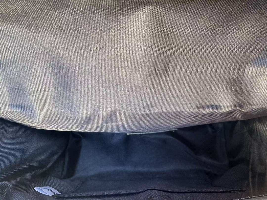 43$ dh Lv archy pu Small square bag size 23x16x8 cm 81574634031 DX438 gallery