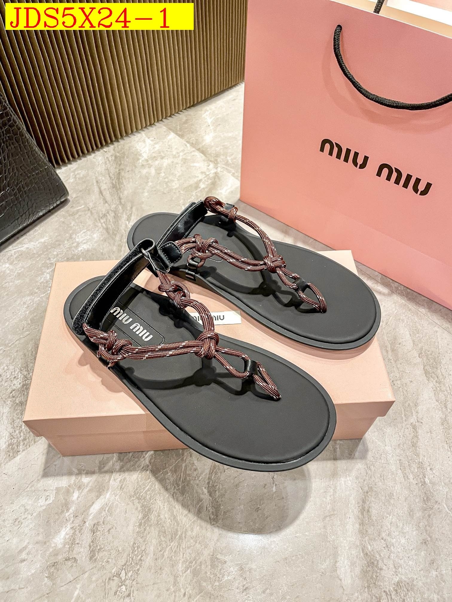 43$ miumiu show bdetails SIZE 35-40 92564034030 JDS5X24 gallery