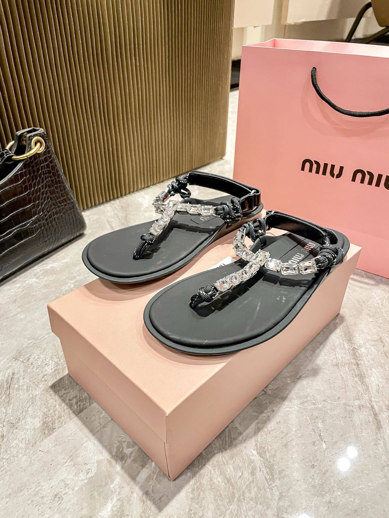 43$ miumiu show bdetails SIZE 35-40 92564034030 JDS5X24 gallery