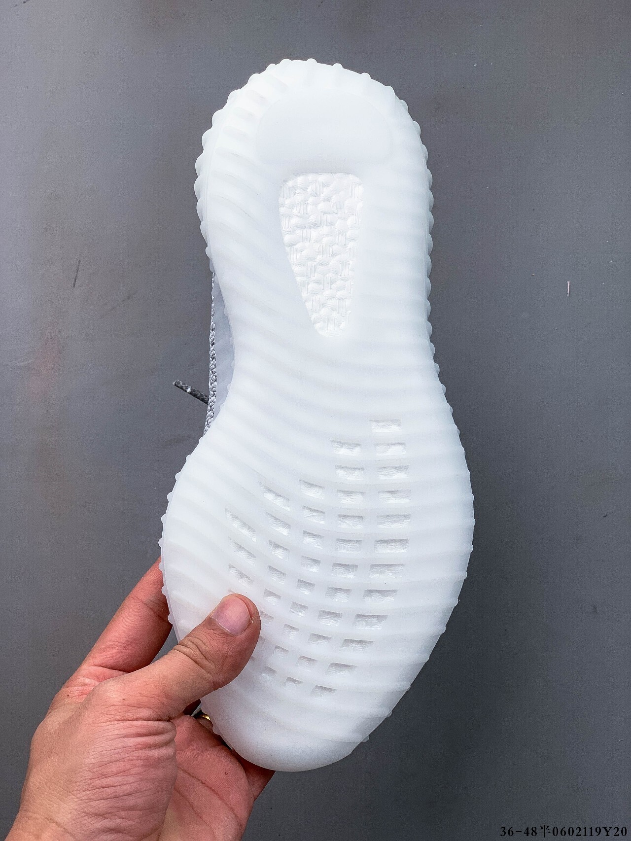 44$ Adidas YEEZY BOOST 350 V2 half size 36-45 926030 MZ1425 gallery