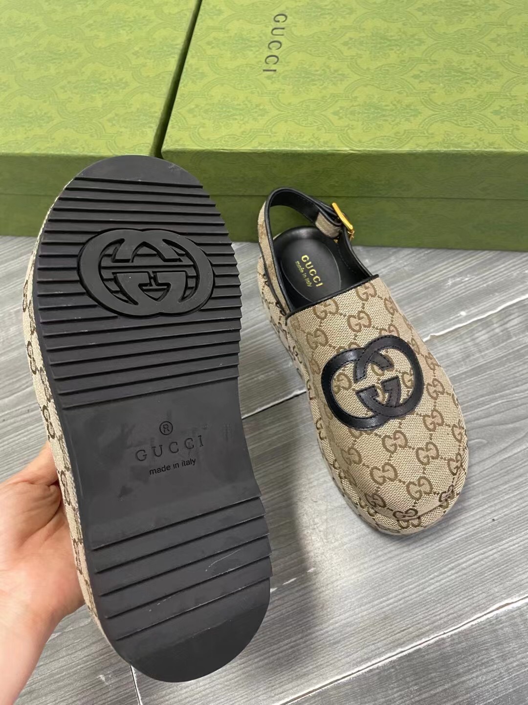 GUCCI Supreme SIZE 35 43 42135034041 JDS178 gallery