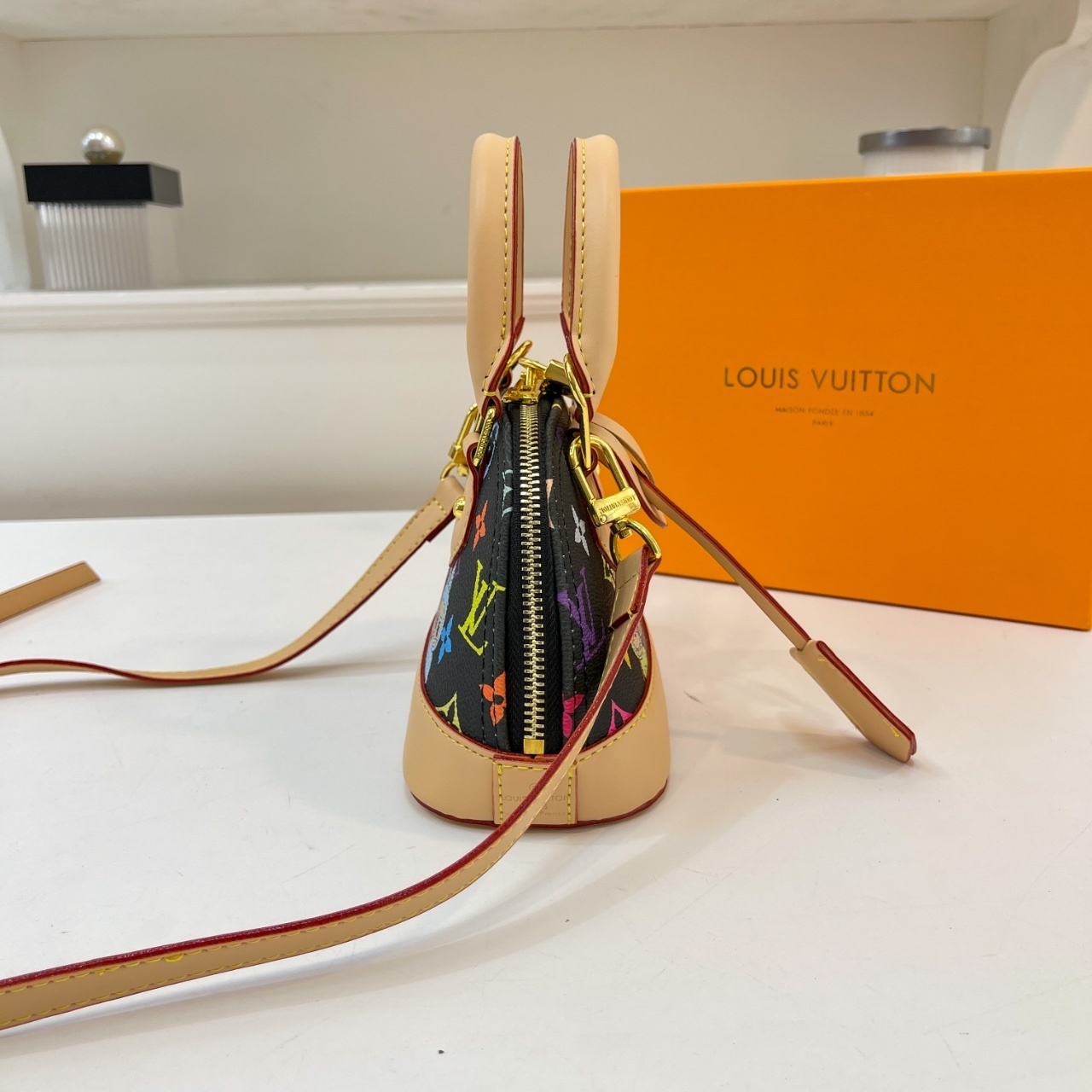 44$ LV Shoulder bag size 18x12x9cm 015964 BYA535 gallery