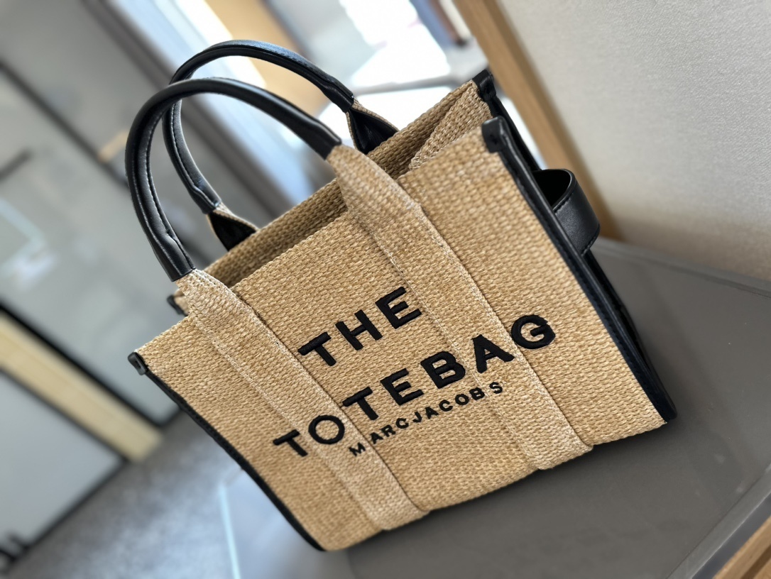 44$ MARC JACOBS- the traveler tote bag size 33x27cm 723020 BF12 gallery