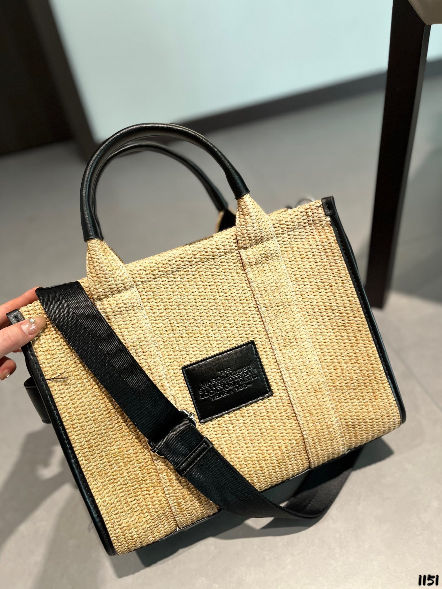 44$ MARC JACOBS- the traveler tote bag size 33x27cm 723020 BF12 gallery