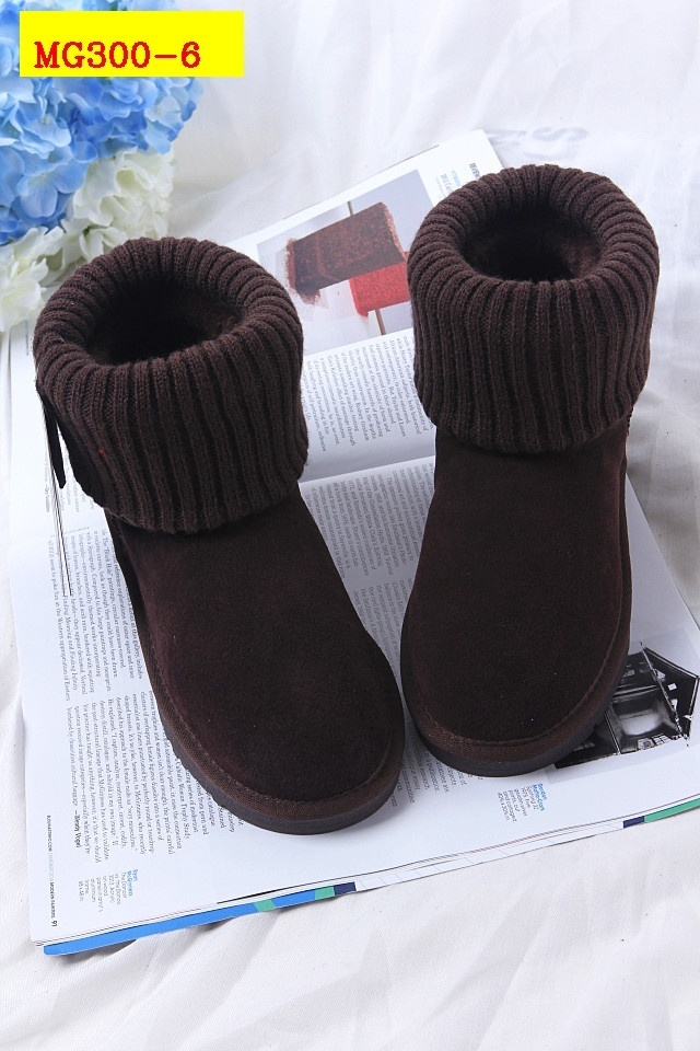 44$ UGG size 34-43 211790 MG300 gallery