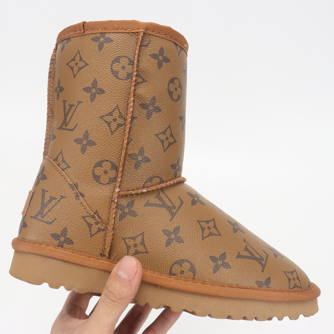44$ UGG size 34-43 417740 MG308 gallery