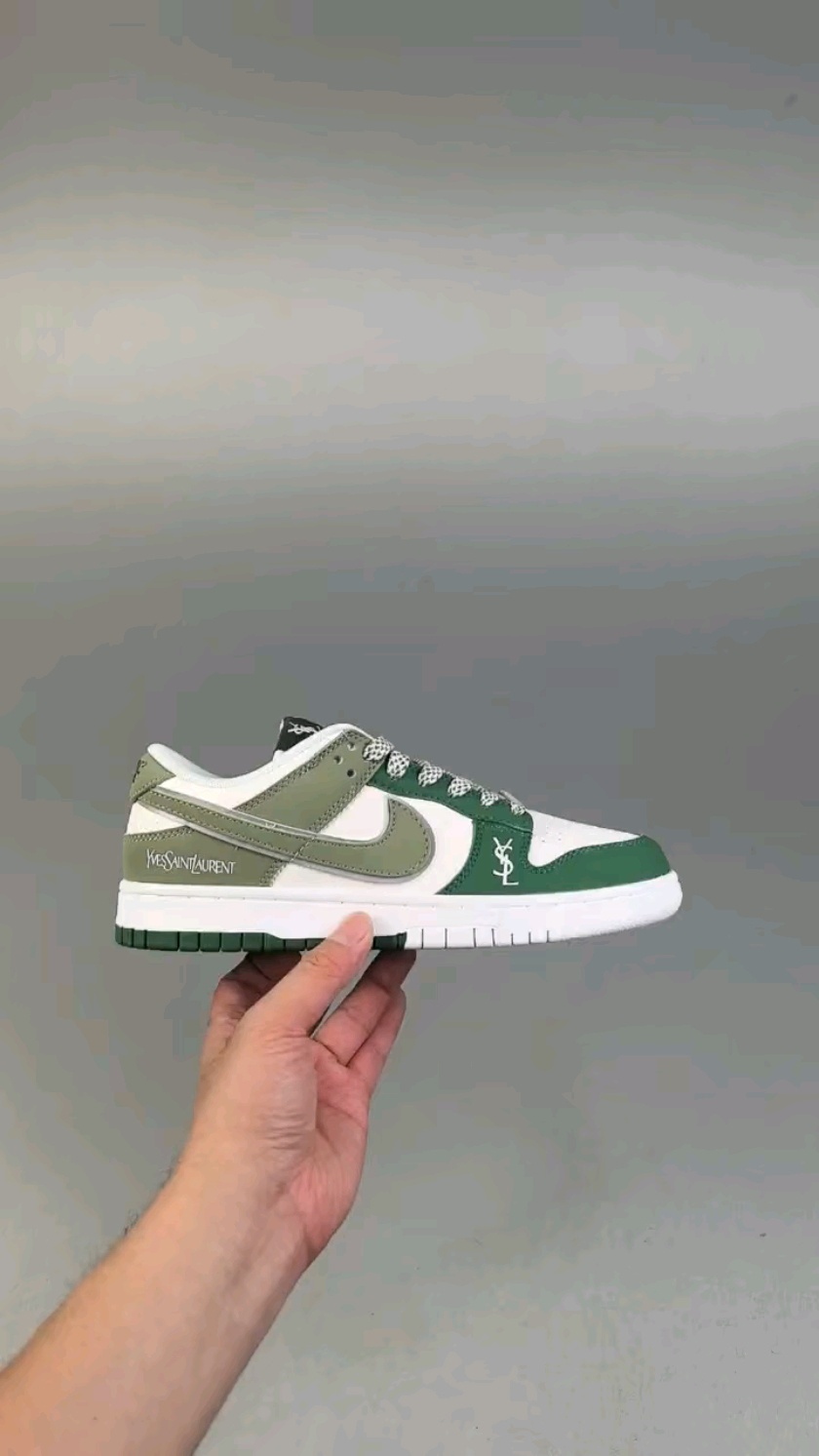 44$ dh NIKE SB Dunk Low half size 36-45 62501034049 DC227 gallery