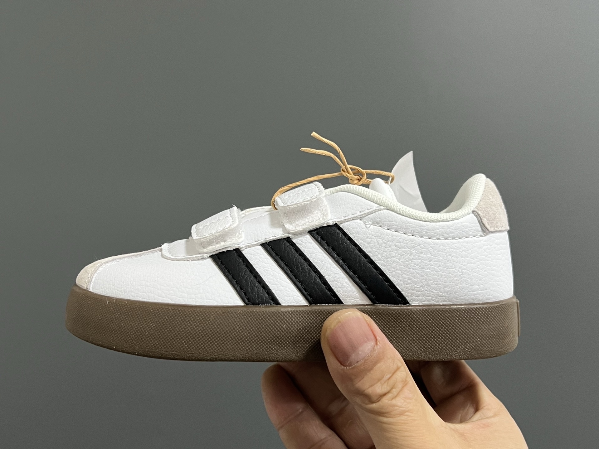 44$ dh adidas for kids size 22-37 62539034047 CDT4 gallery