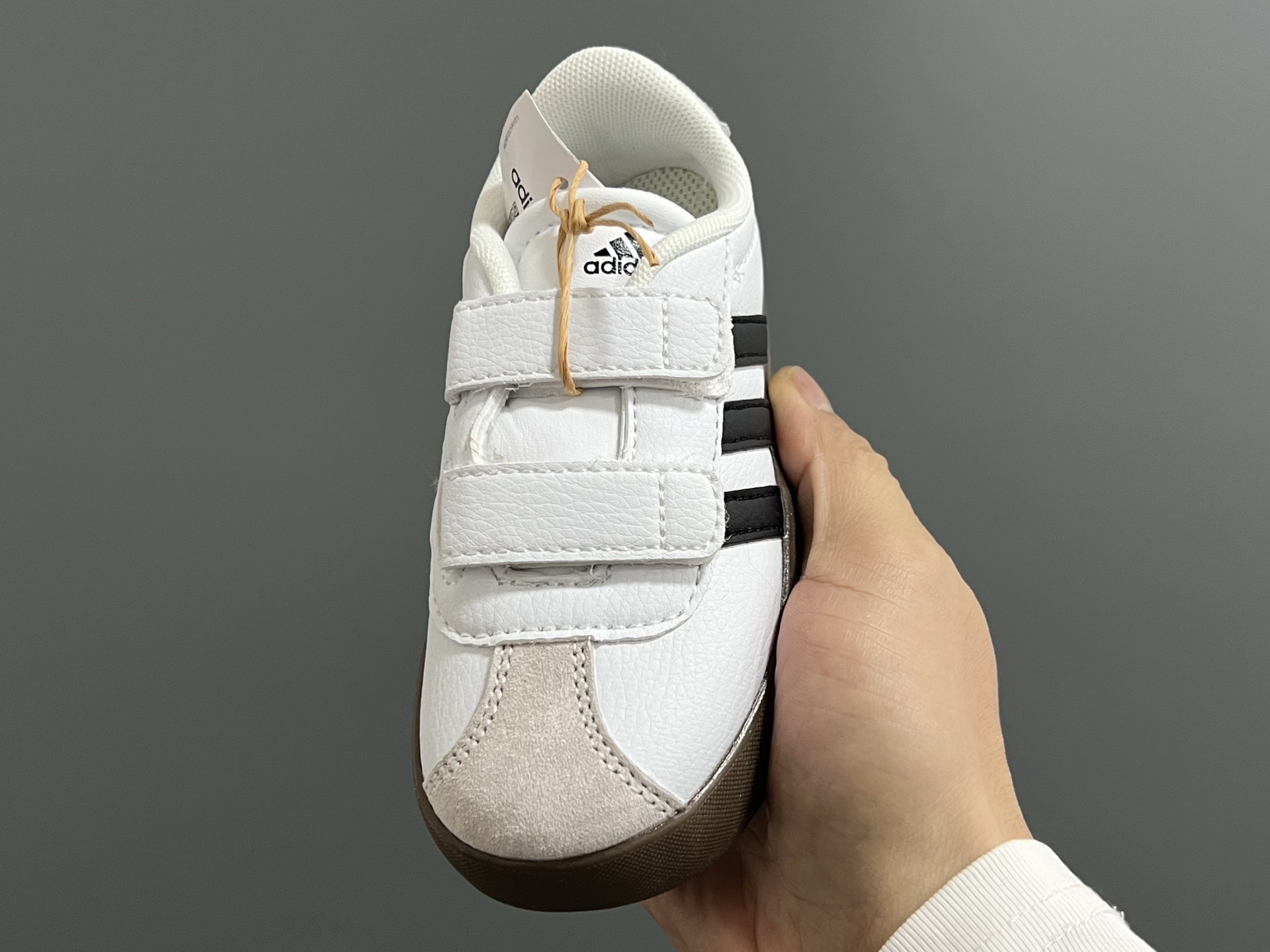 44$ dh adidas for kids size 22-37 62539034047 CDT4 gallery