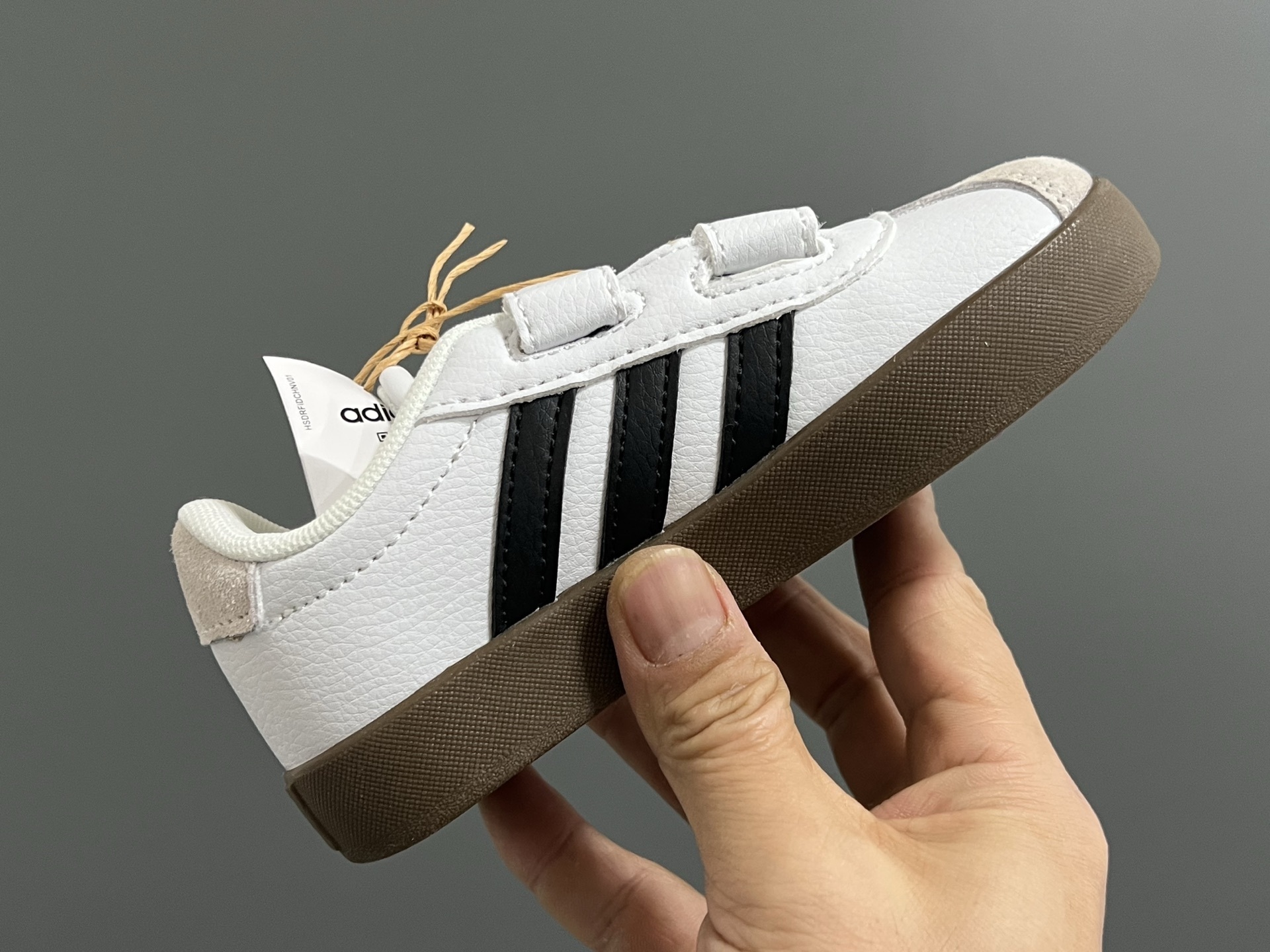 44$ dh adidas for kids size 22-37 62539034047 CDT4 gallery