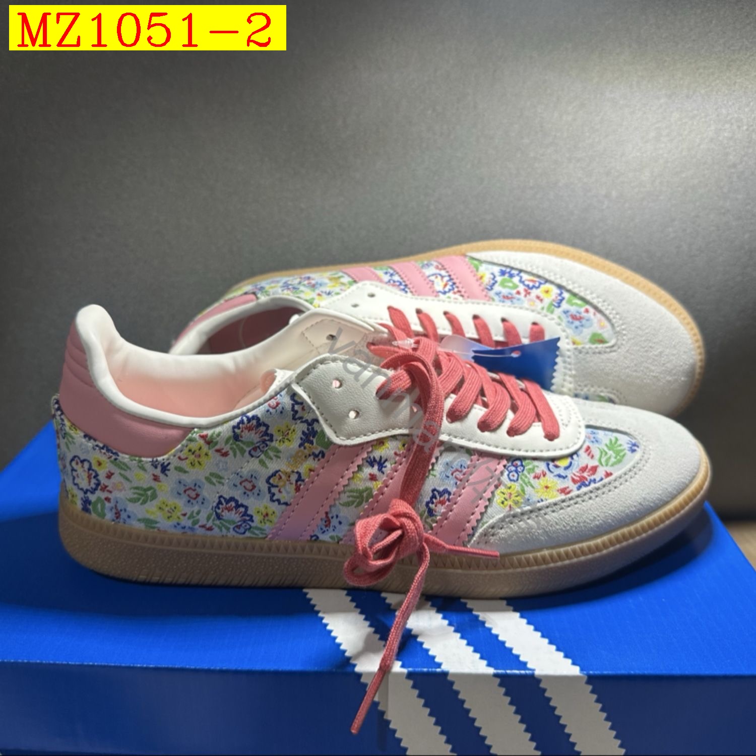 45$ Adidas Samba Size 36-40 727290 MZ1051 gallery