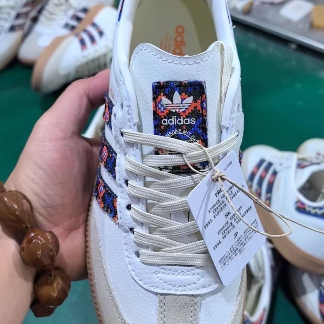 45$ Adidas Samba Size 36-45 half 925290 MZ1053 gallery