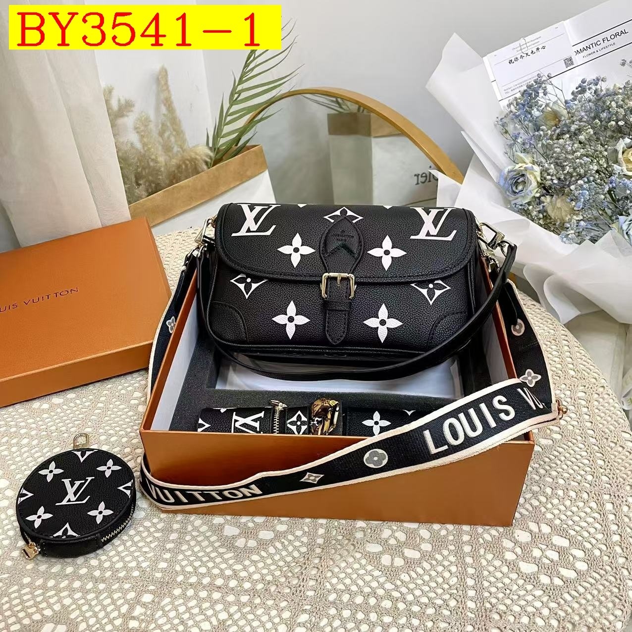 45$ LV Shoulder bag 924450 BY3541 gallery