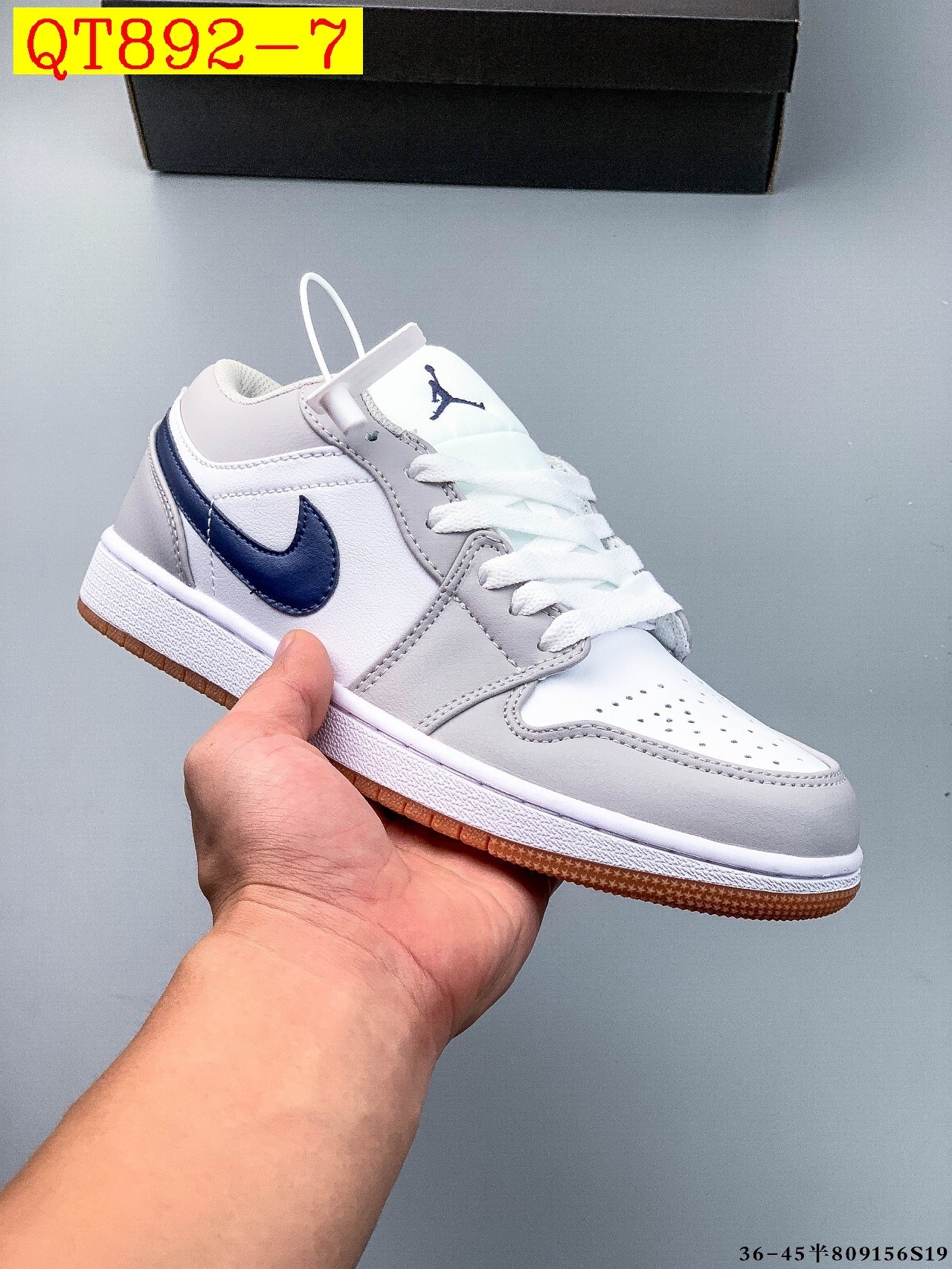 45$ NIKE AIR JORDAN LOW 1 size 36-45 half 616940 QT892 gallery