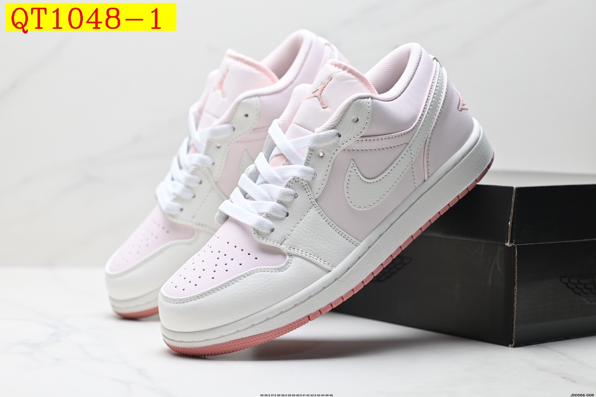 45$ Nike Air Jordan 1 Low Size 36-45 half 127090 QT1048 gallery