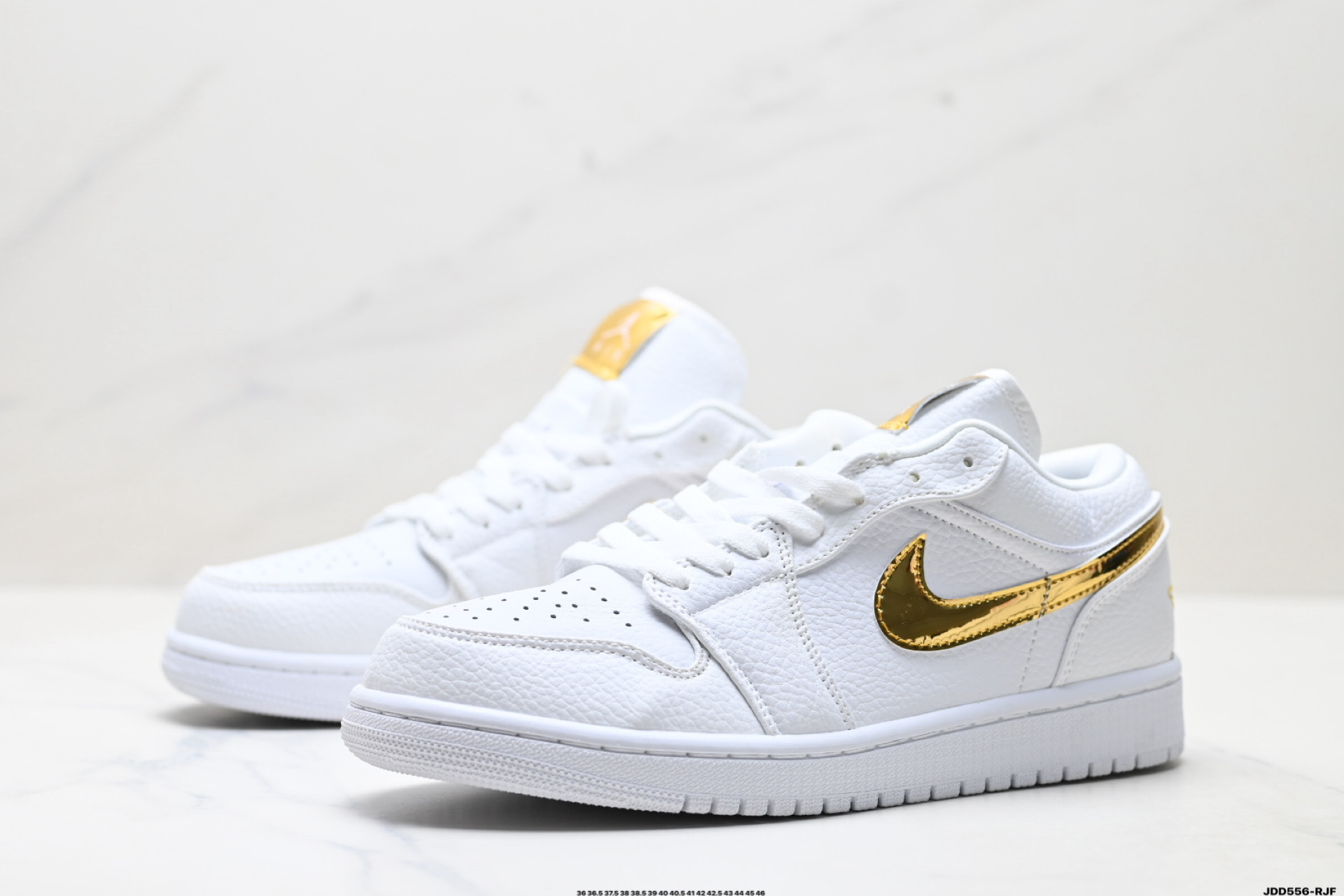 45$ Nike Air Jordan 1 Low Size 36-45 half 127090 QT1048 gallery